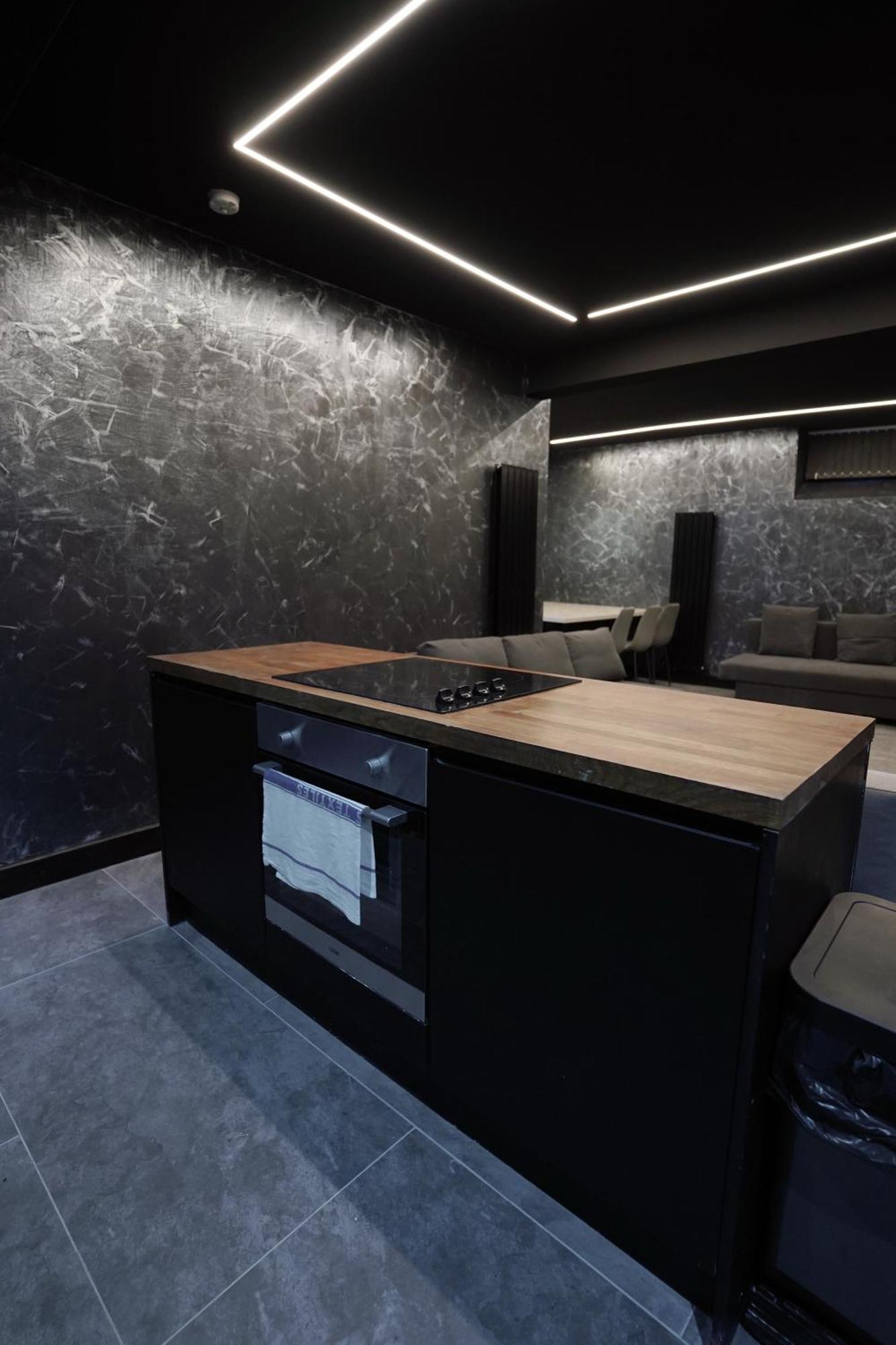 Nero Suite Sleeps Fourteen Manchester Ngoại thất bức ảnh